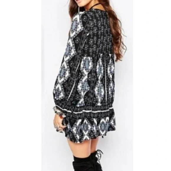 Free People Down By The Bay Tunic Top - Picture 3 of 8